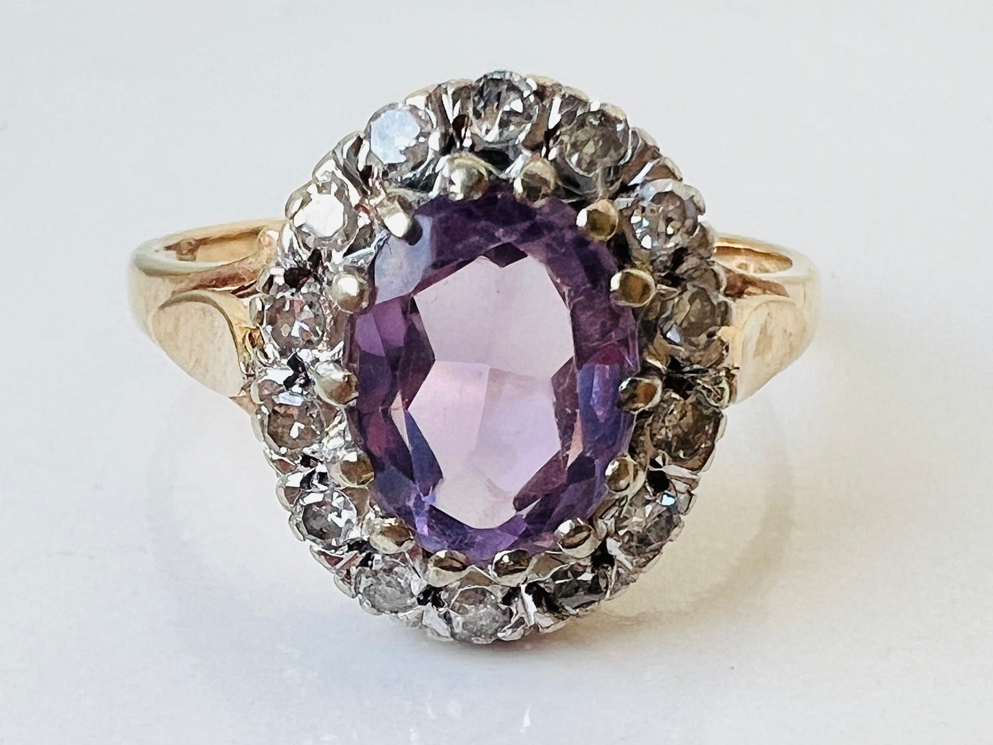 Vintage 9ct Gold Amethyst & Diamond Ring