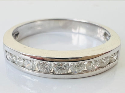 18ct Gold Nine-Stone Diamond Ring