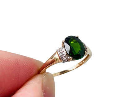 9ct Gold Diopside & Diamond Ring