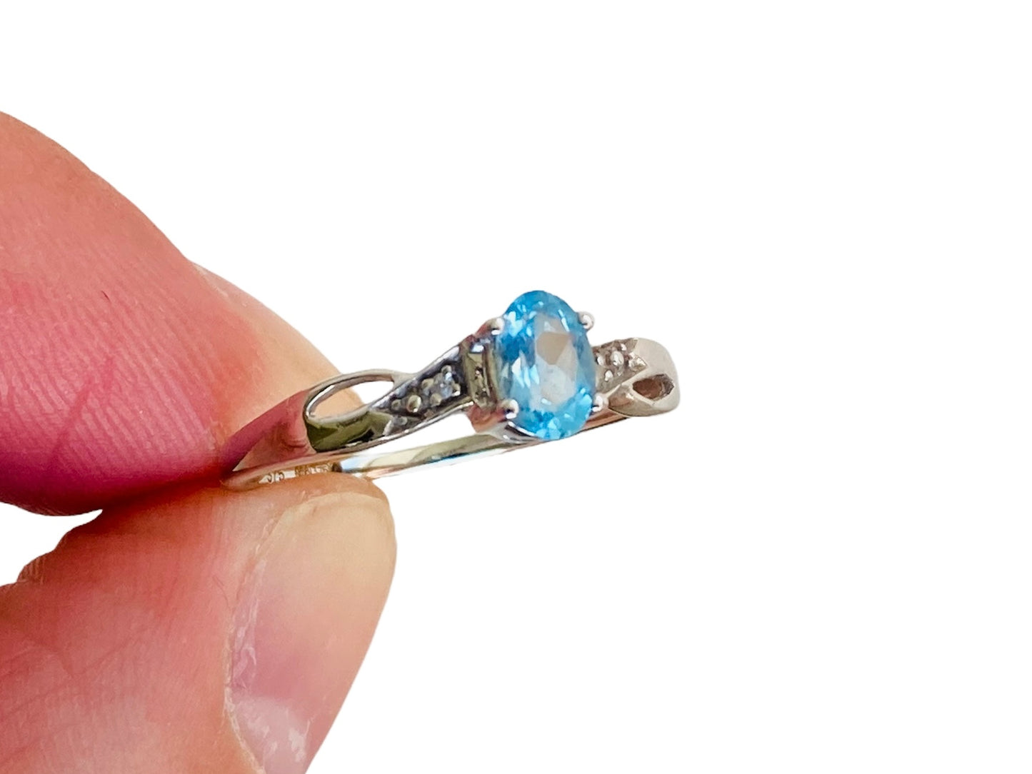 9ct Gold Topaz & Diamond Ring