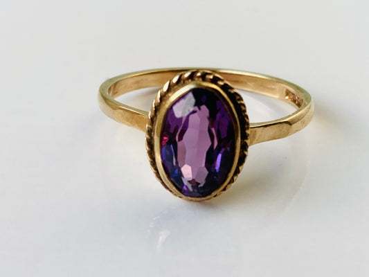 Vintage 9ct Gold Amethyst Ring