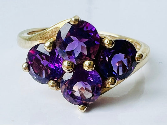 9ct Gold Amethyst Ring