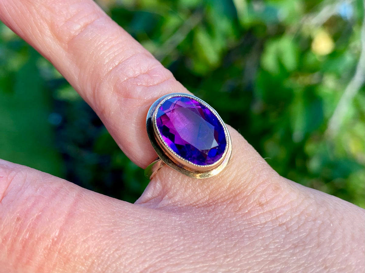 Vintage 9ct Gold Amethyst Ring