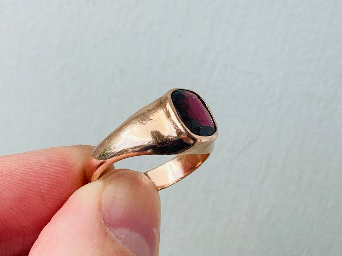 Antique Edwardian 9ct Rose Gold Almandine Garnet Signet Ring