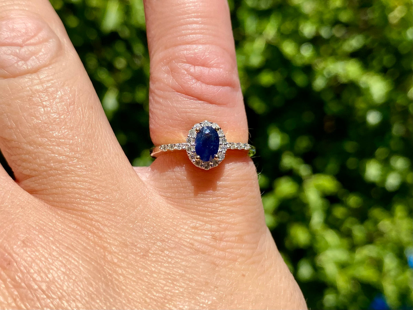 9ct Gold Sapphire & Diamond Ring