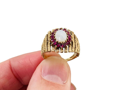 Vintage 9ct Gold Opal & Garnet Ring