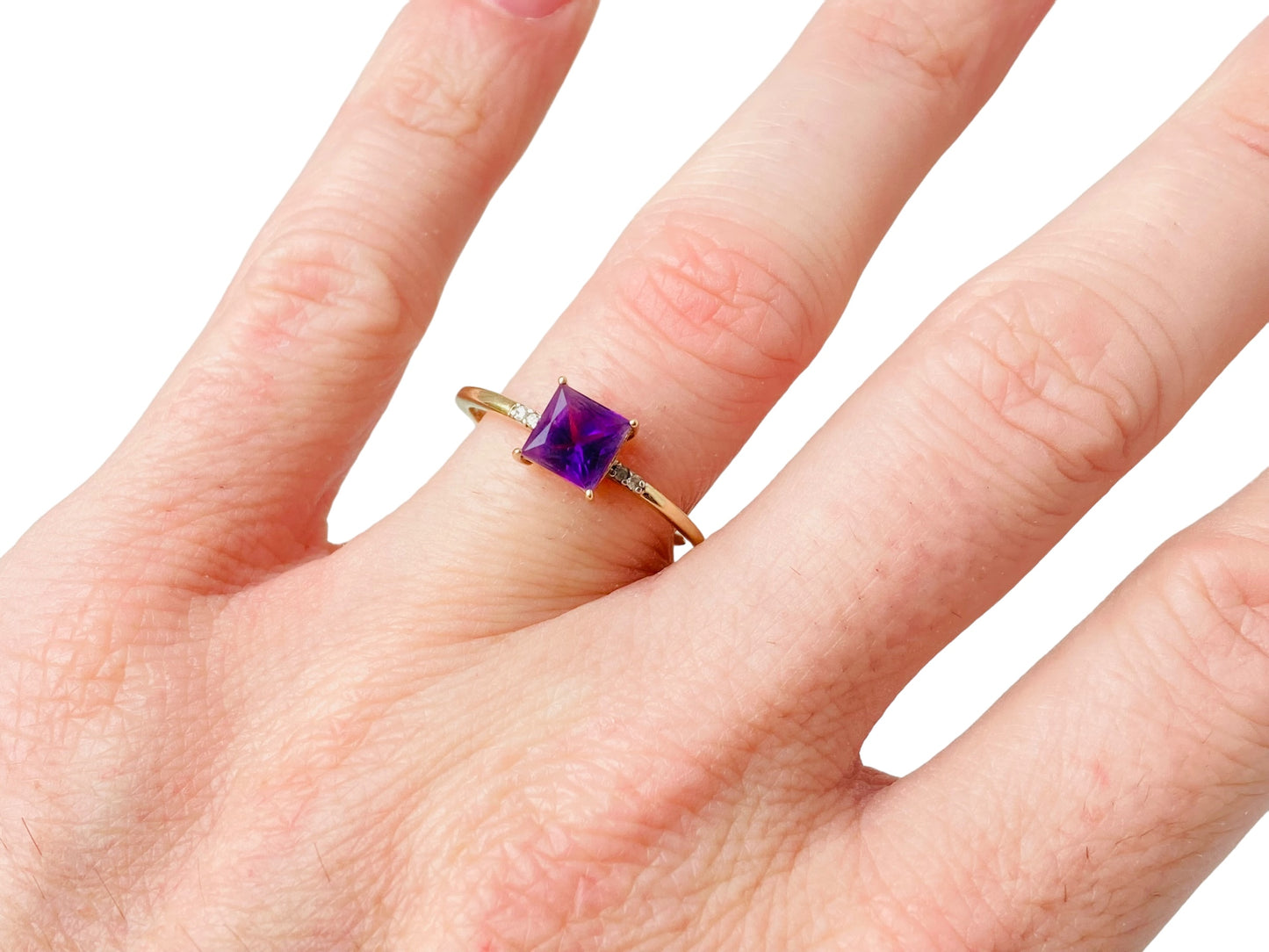 9ct Gold Amethyst & Diamond Ring