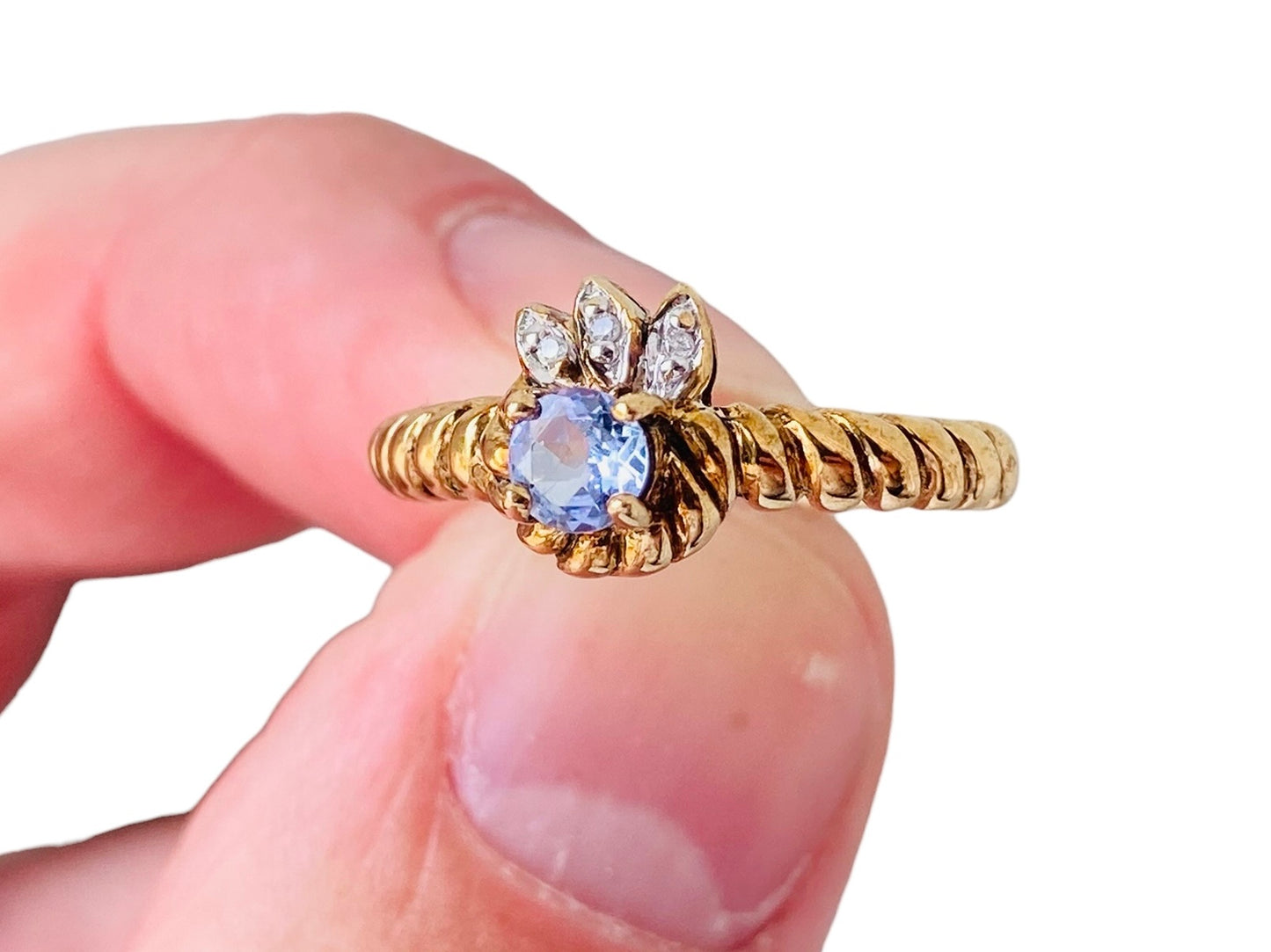 9ct Gold Tanzanite & Diamond Ring