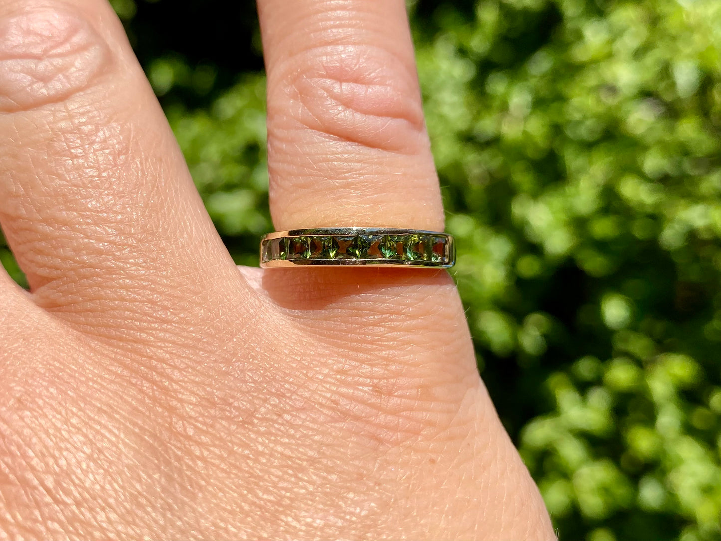9ct Gold Green Sapphire Ring