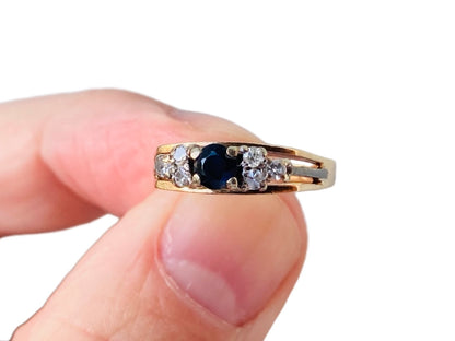 Vintage 9ct Gold Sapphire & Diamond Ring