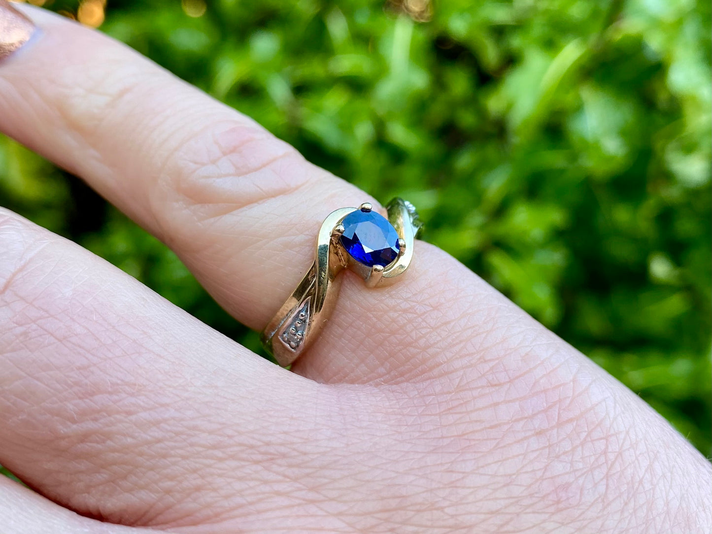 9ct Gold Sapphire & Diamond Ring