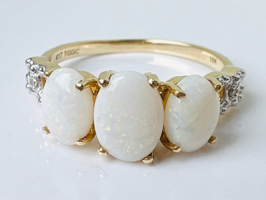 9ct Gold Opal & Diamond Ring