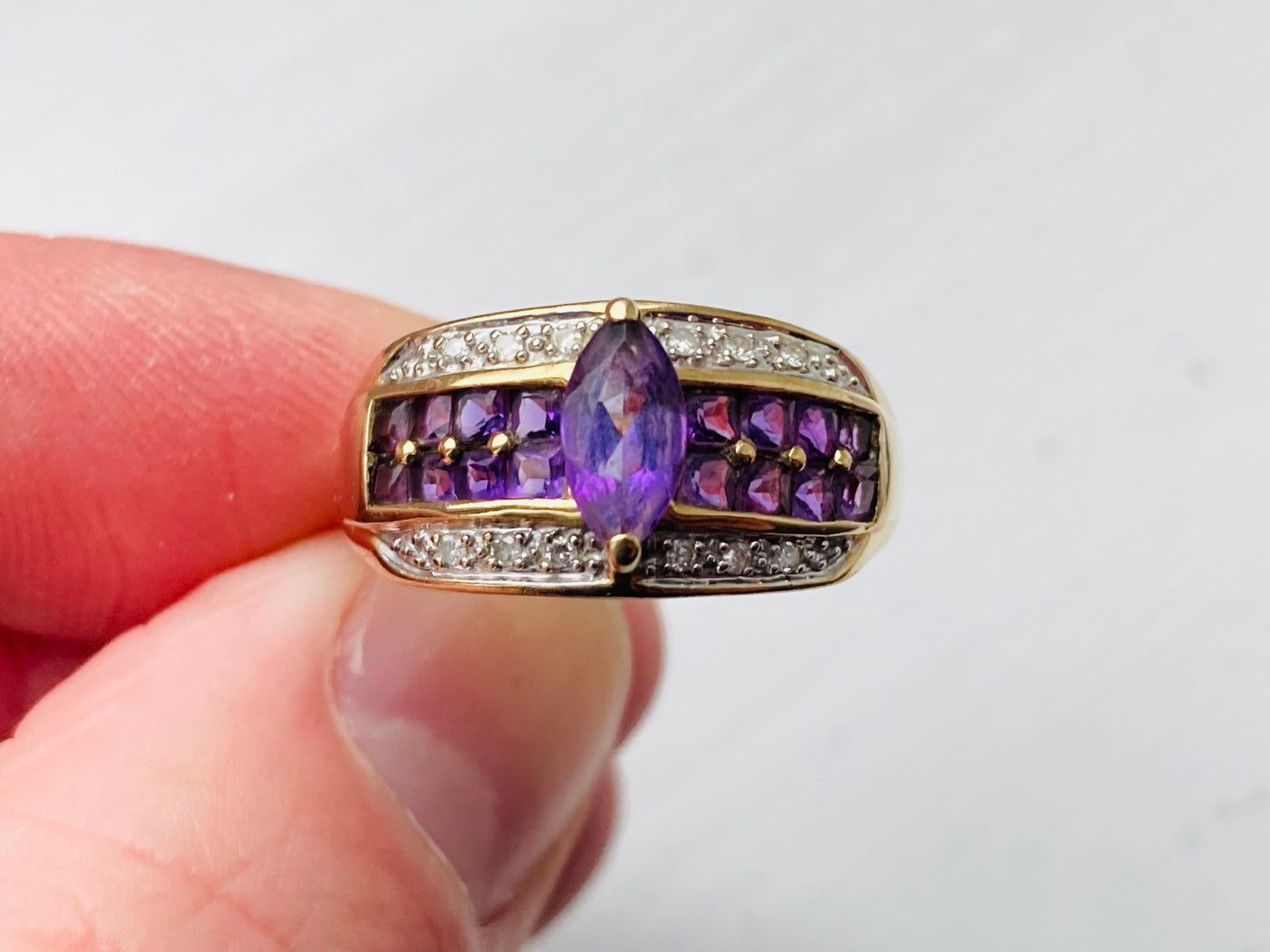 9ct Gold Amethyst & Diamond Ring