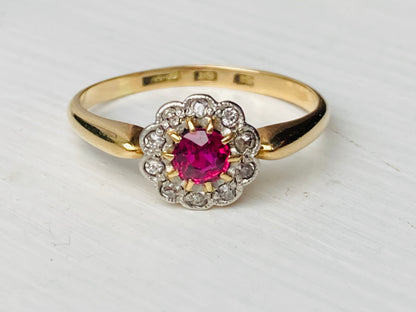 Antique 18ct Gold Ruby & Diamond Daisy Ring