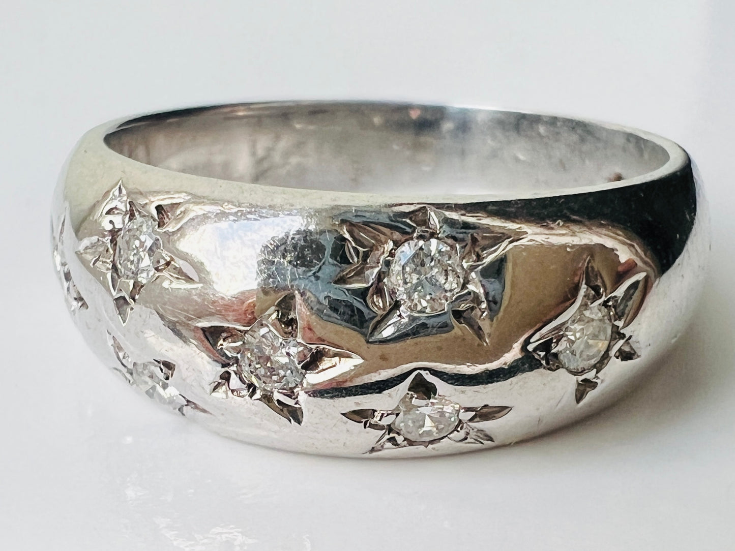 Vintage 9ct Gold Diamond Ring