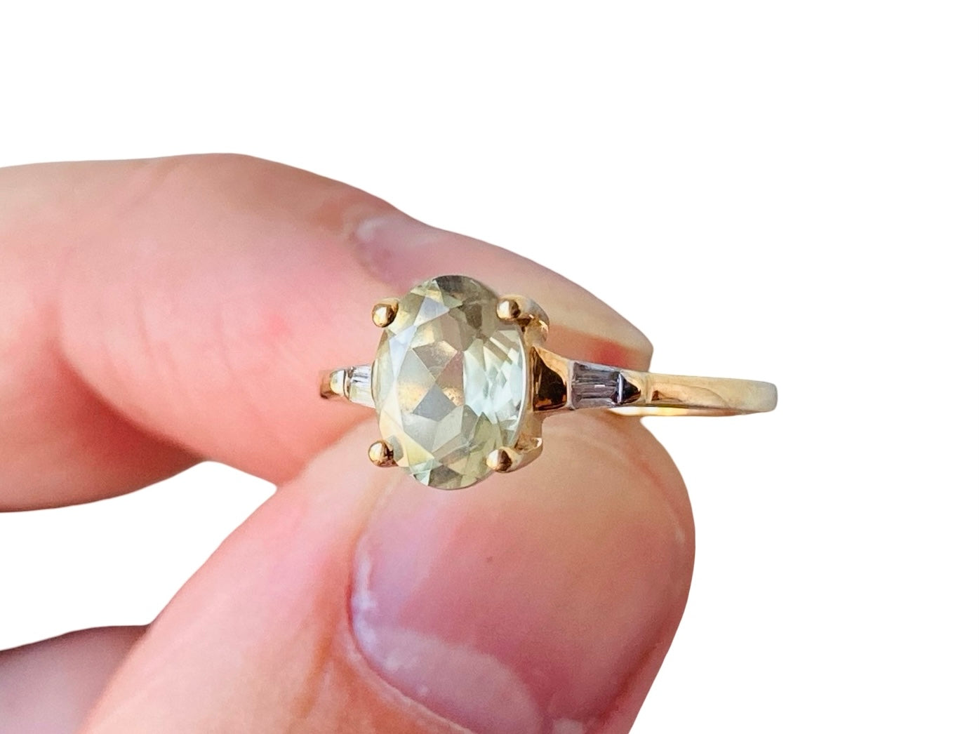 9ct Gold Green Sapphire & Diamond Ring