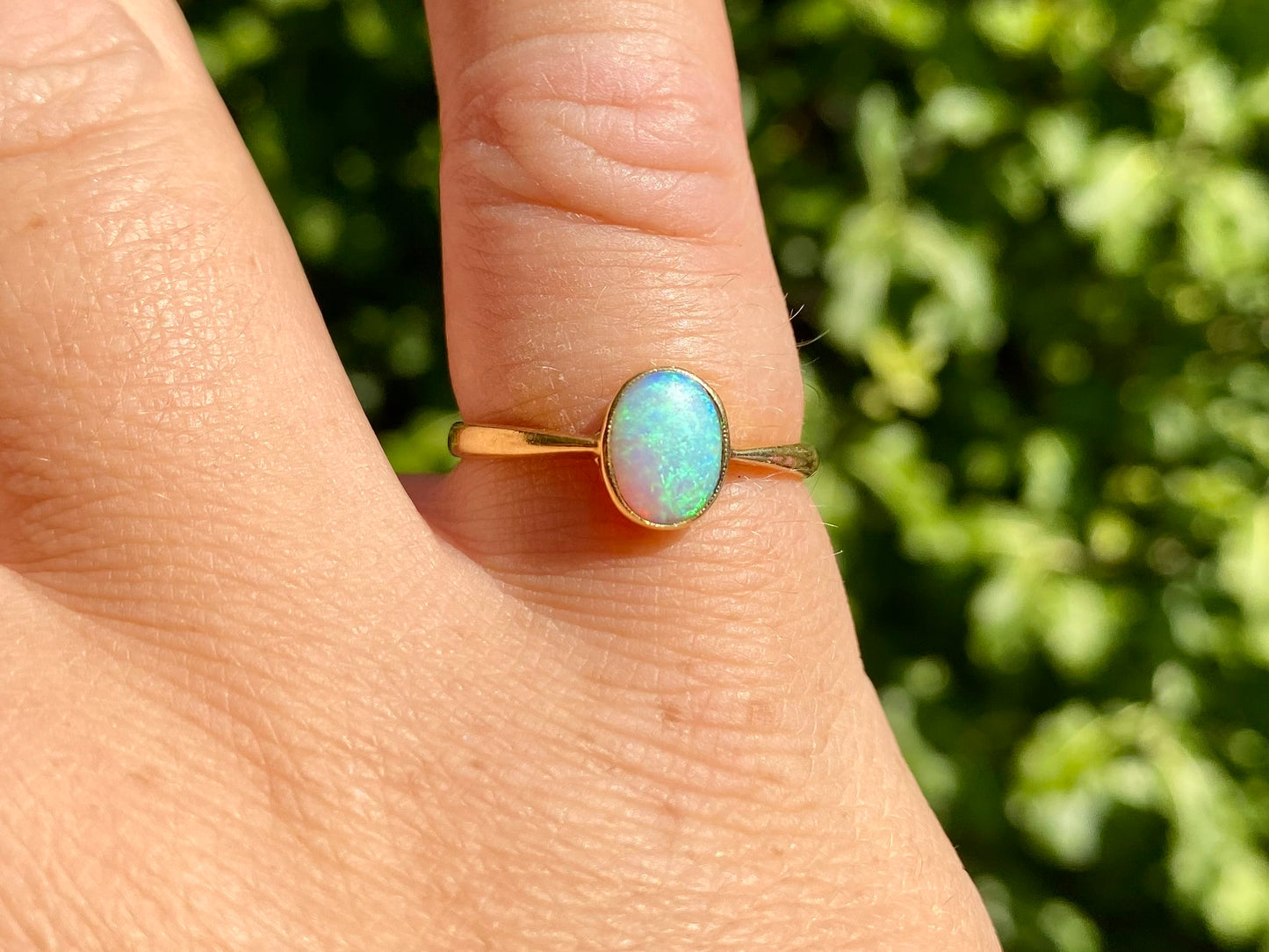 Antique 18ct Gold Opal Ring