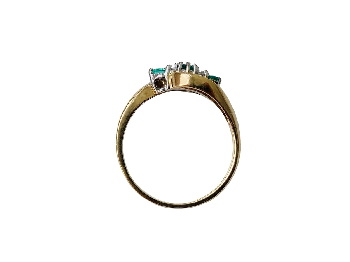 Vintage 9ct Gold Emerald & Diamond Ring