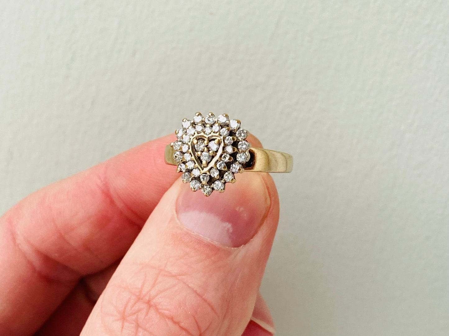 Vintage 9ct Gold Diamond Ring