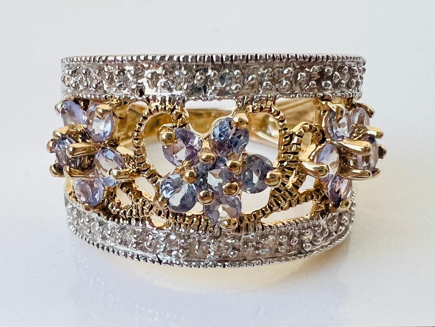 9ct Gold Tanzanite & Diamond Ring
