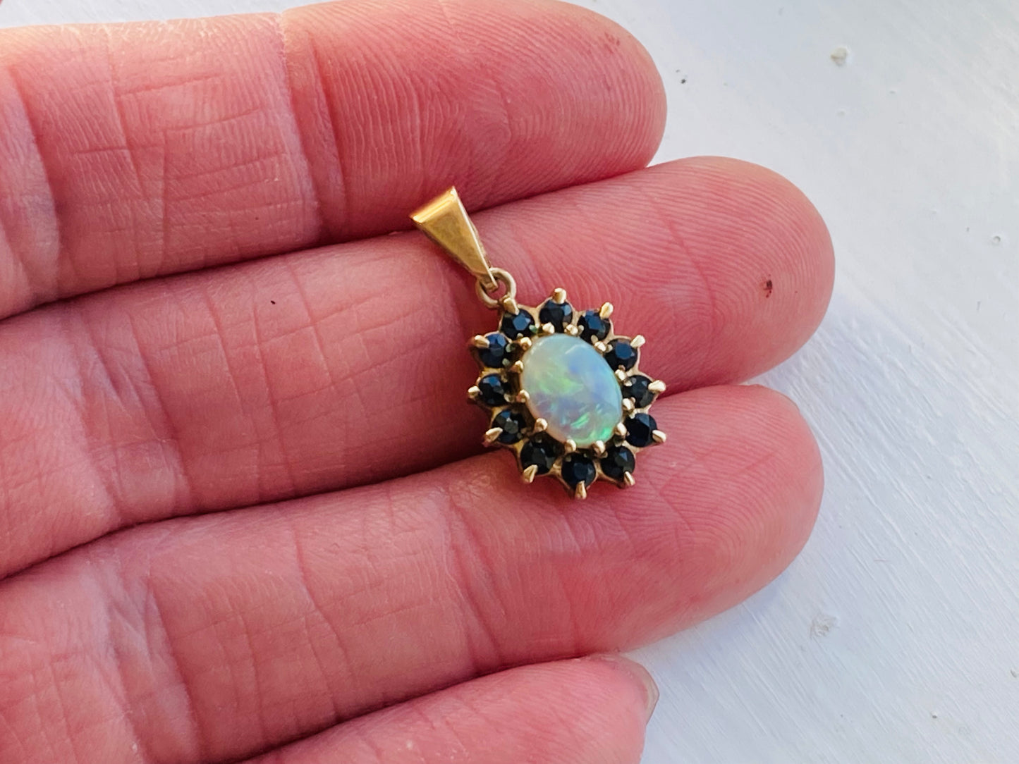 9ct Gold Opal & Sapphire Pendant