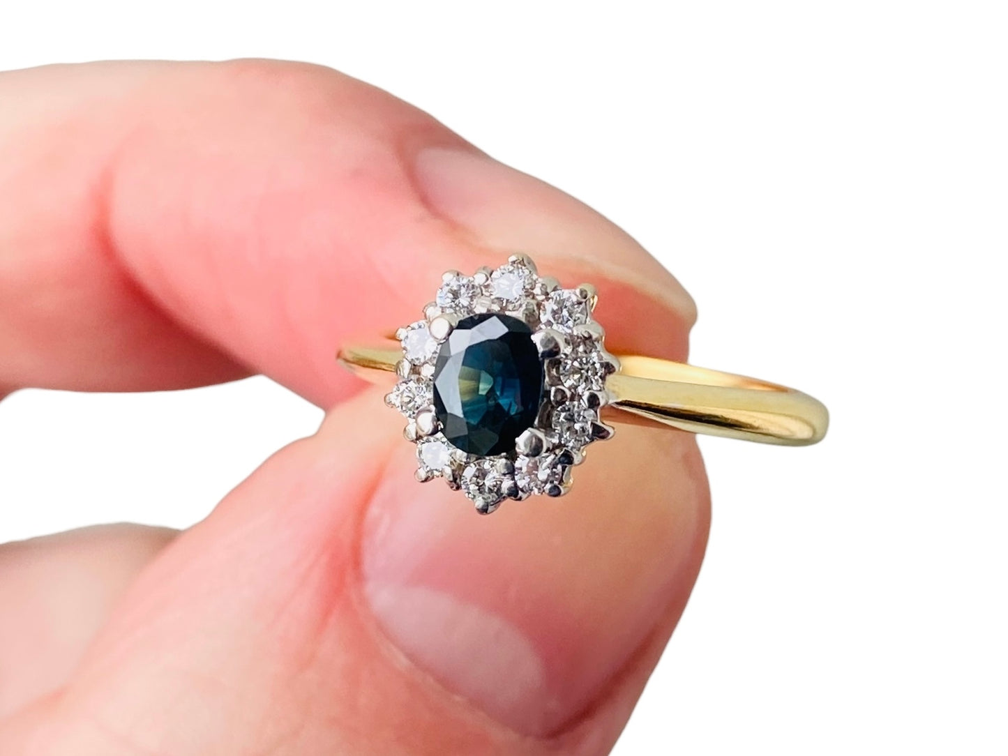 18ct Gold Sapphire & Diamond Ring