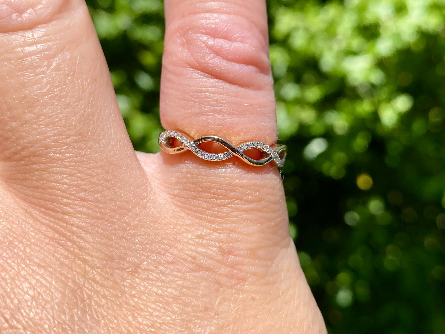 9ct Gold Diamond Ring