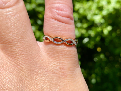 9ct Gold Diamond Ring