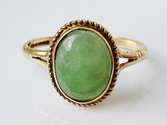Vintage 9ct Gold Jade Ring