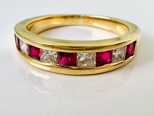Vintage 18ct Gold Ruby & Diamond Ring