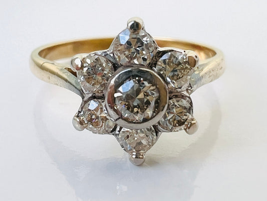 Vintage 18ct Gold Diamond Daisy Ring