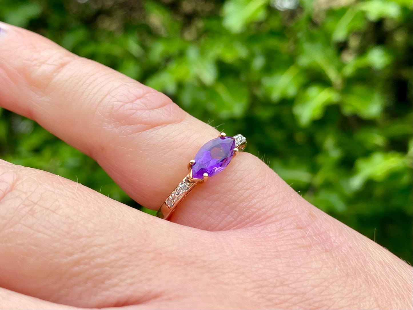 9ct Gold Amethyst & Diamond Ring