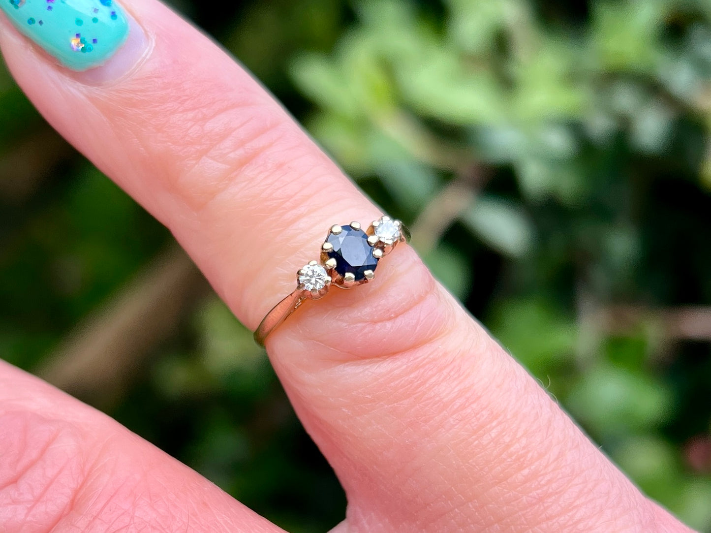 Vintage 9ct Gold Sapphire & Diamond Ring