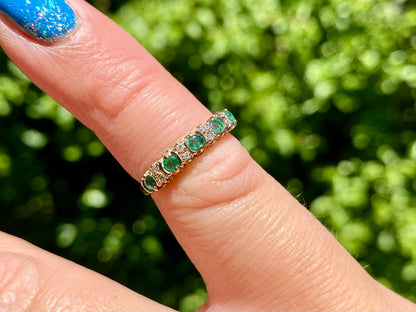 Vintage 9ct Gold Emerald & Diamond Ring
