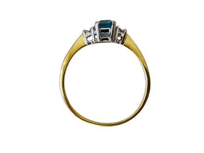 18ct Gold Aquamarine Diamond Ring