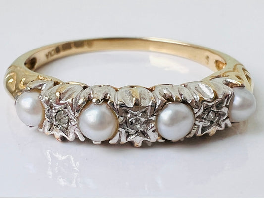 9ct Gold Pearl & Diamond Ring