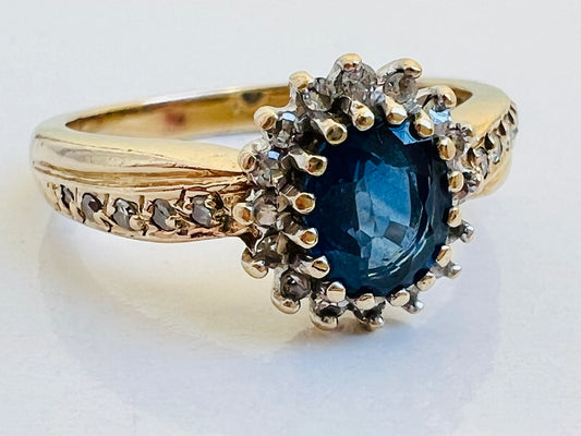 Vintage 9ct Gold Sapphire & Diamond Ring