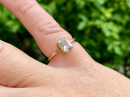9ct Gold Green Amethyst Ring