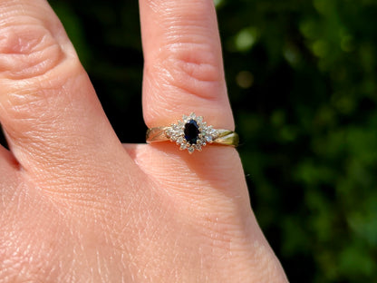 Vintage 9ct Gold Sapphire & Diamond Ring