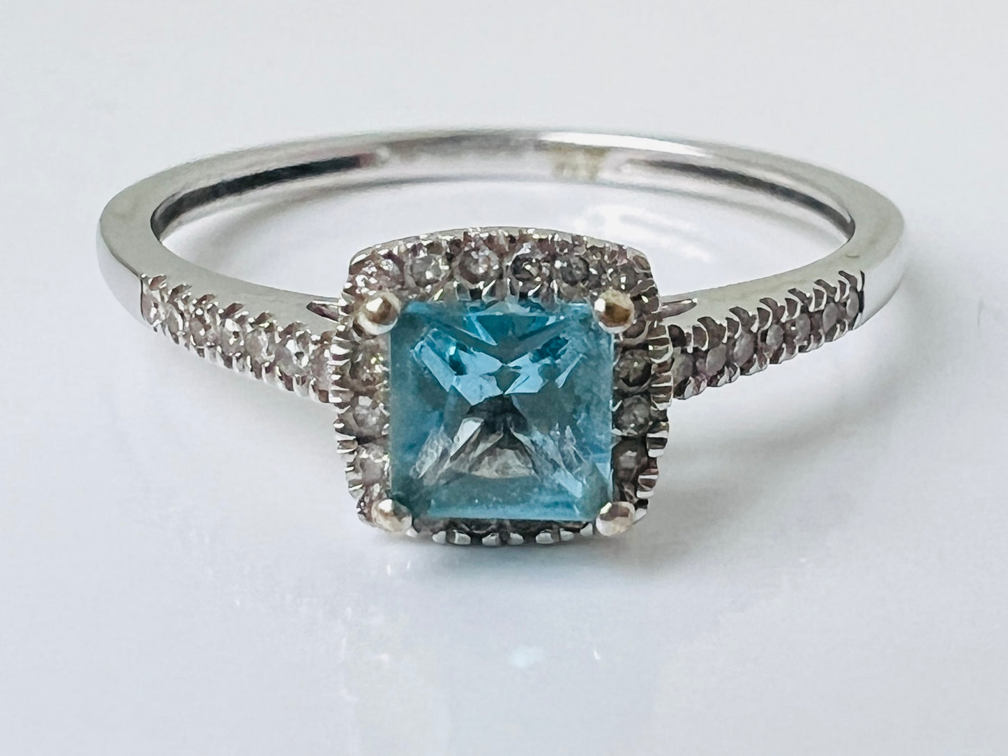 9ct Gold Topaz & Diamond Ring