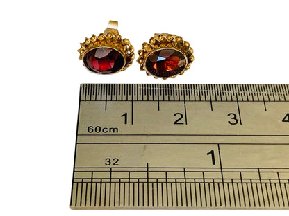 9ct Gold Garnet Earrings