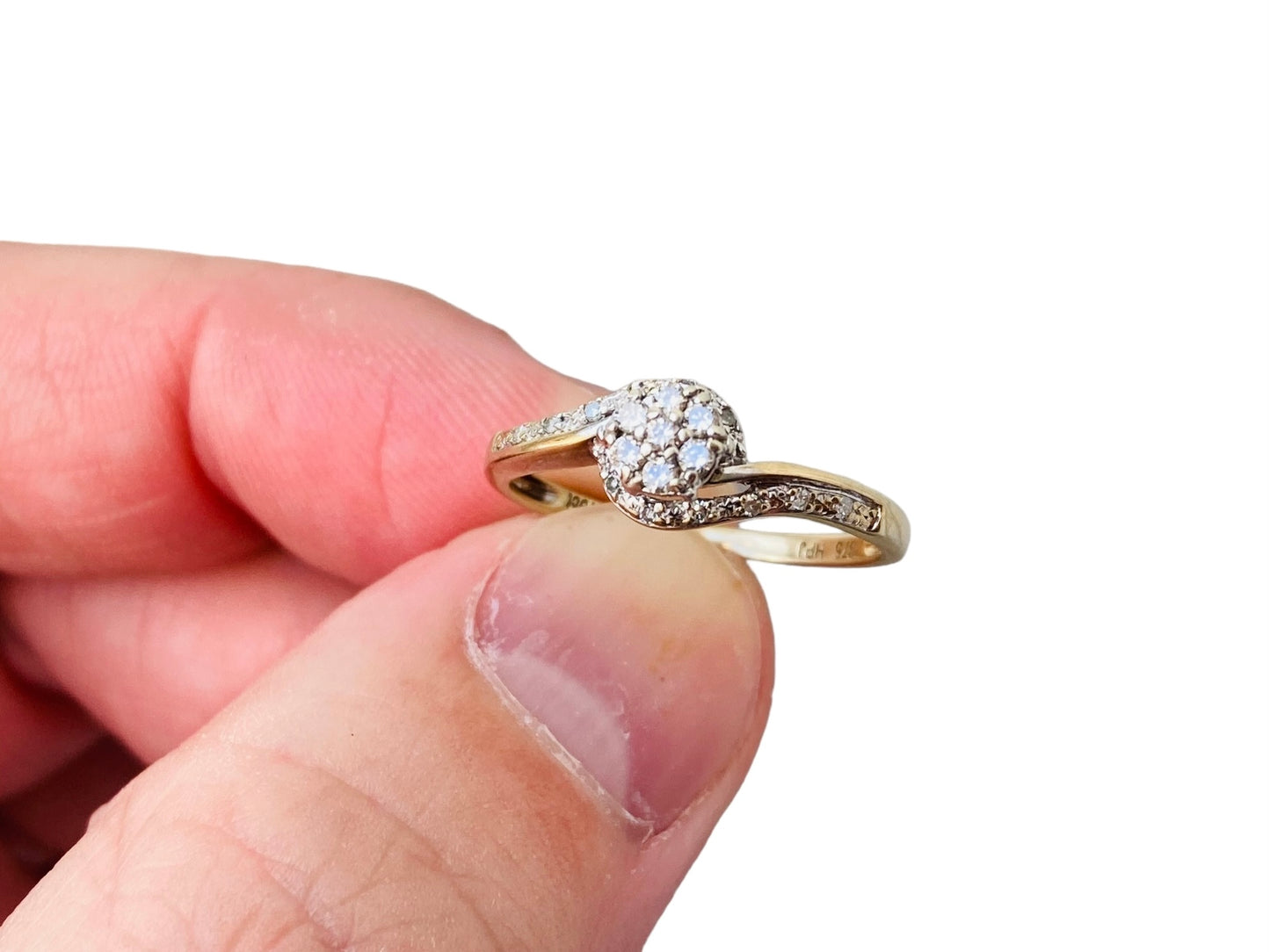 9ct Gold Diamond Ring