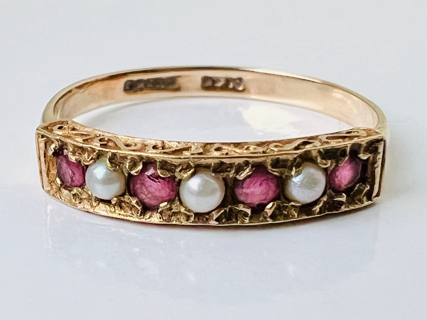 Vintage 9ct Gold Ruby & Pearl Ring