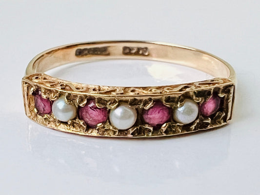 Vintage 9ct Gold Ruby & Pearl Ring