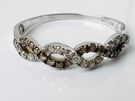 9ct Gold Diamond Ring