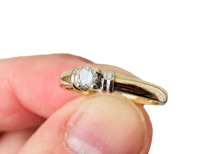 9ct Gold Diamond Ring