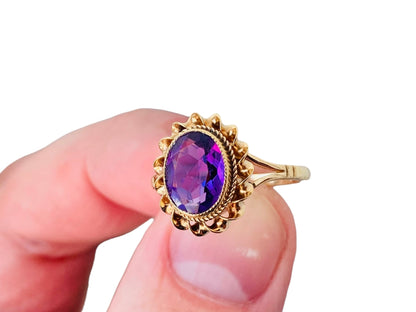 Vintage 9ct Gold Amethyst Ring