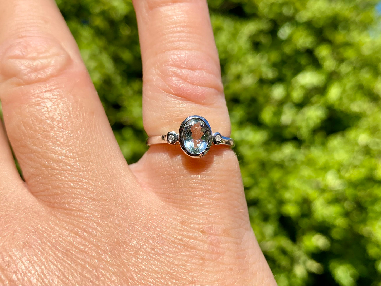 9ct Gold Aquamarine & Diamond Ring