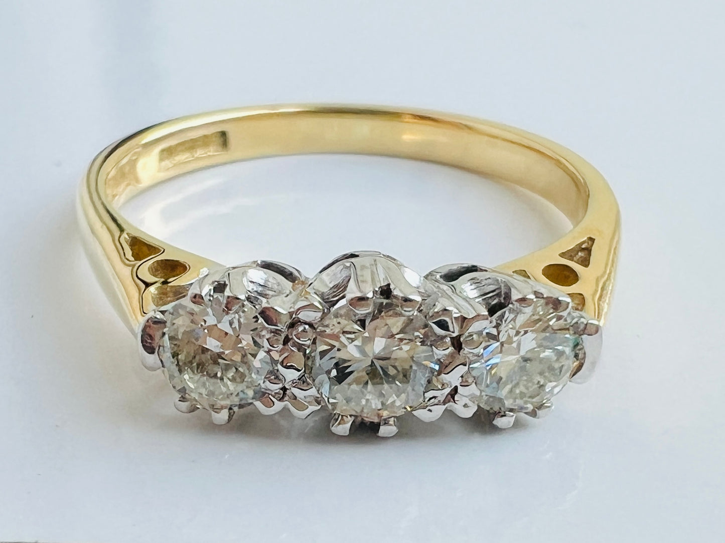 Vintage 18ct Gold Three-Stone Diamond Ring