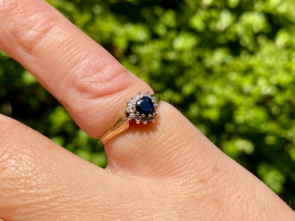 Vintage 9ct Gold Sapphire & Diamond Ring